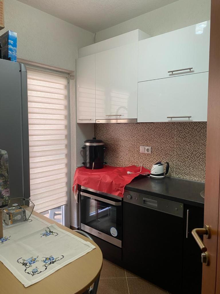 Ralin Apart พริเซรน ภายนอก รูปภาพ